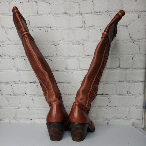 Fossil Womens Red Leather Pull On Boots Heels Size 7 - Picture 3 of 13